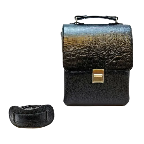 کیف دوشی تمام چرم گاوی سایز کوچک رنگ مشکی