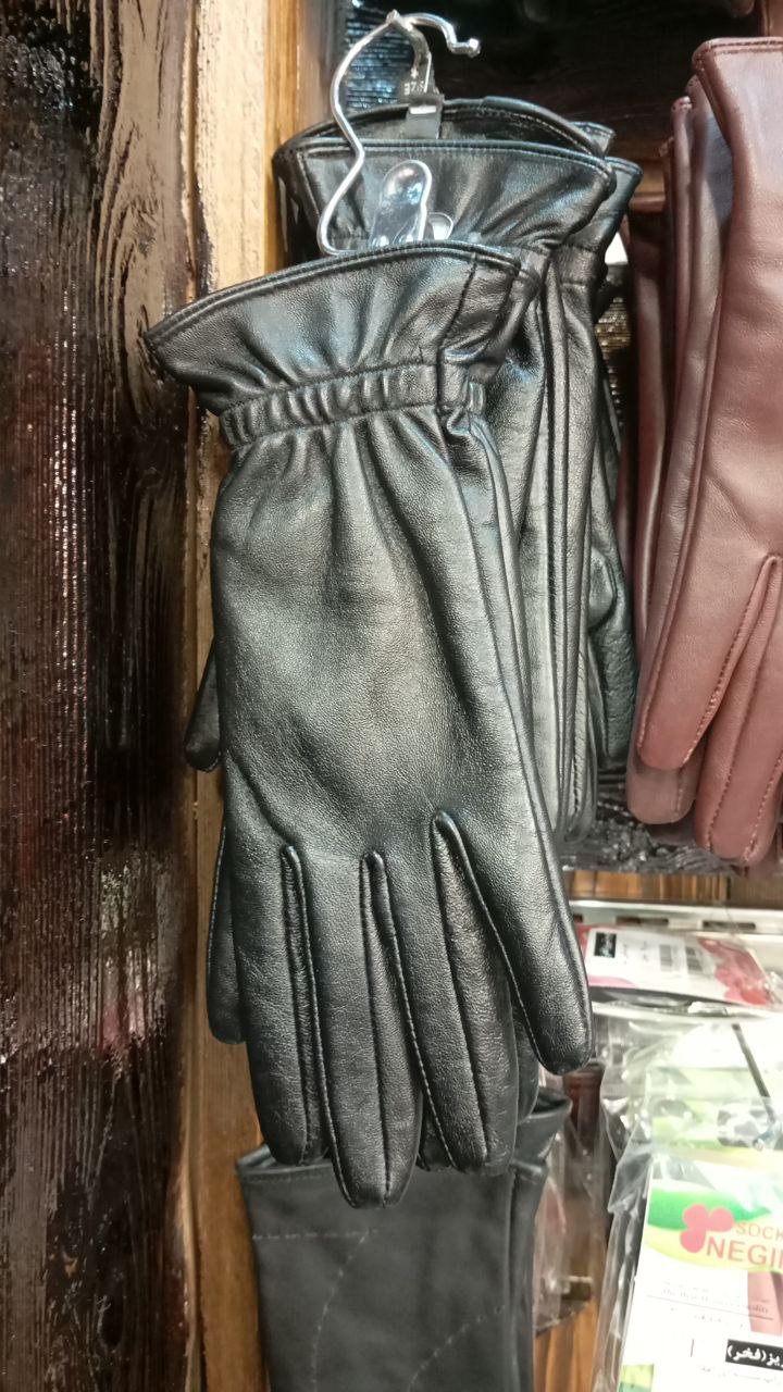 دستکش چرم تبریز مدل مچ کش دار DA405